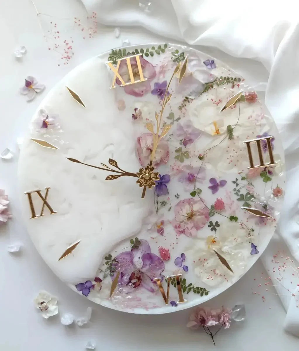 Handmade Resin Clock for Wall with Dried Flowers – Unique Floral Bedroom Wall Art, Over Bed Botanical Decor, Mother's Day Gift, Living Room Wall Clock, Modern Home & Room Decor
